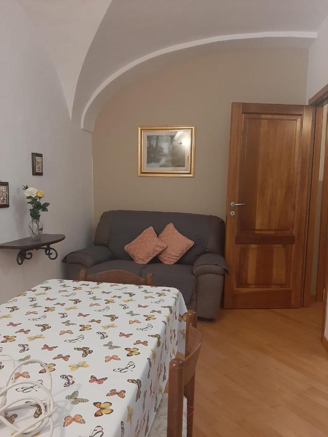 Alloggi Piazza Umberto Primo Pacentro Dış mekan fotoğraf